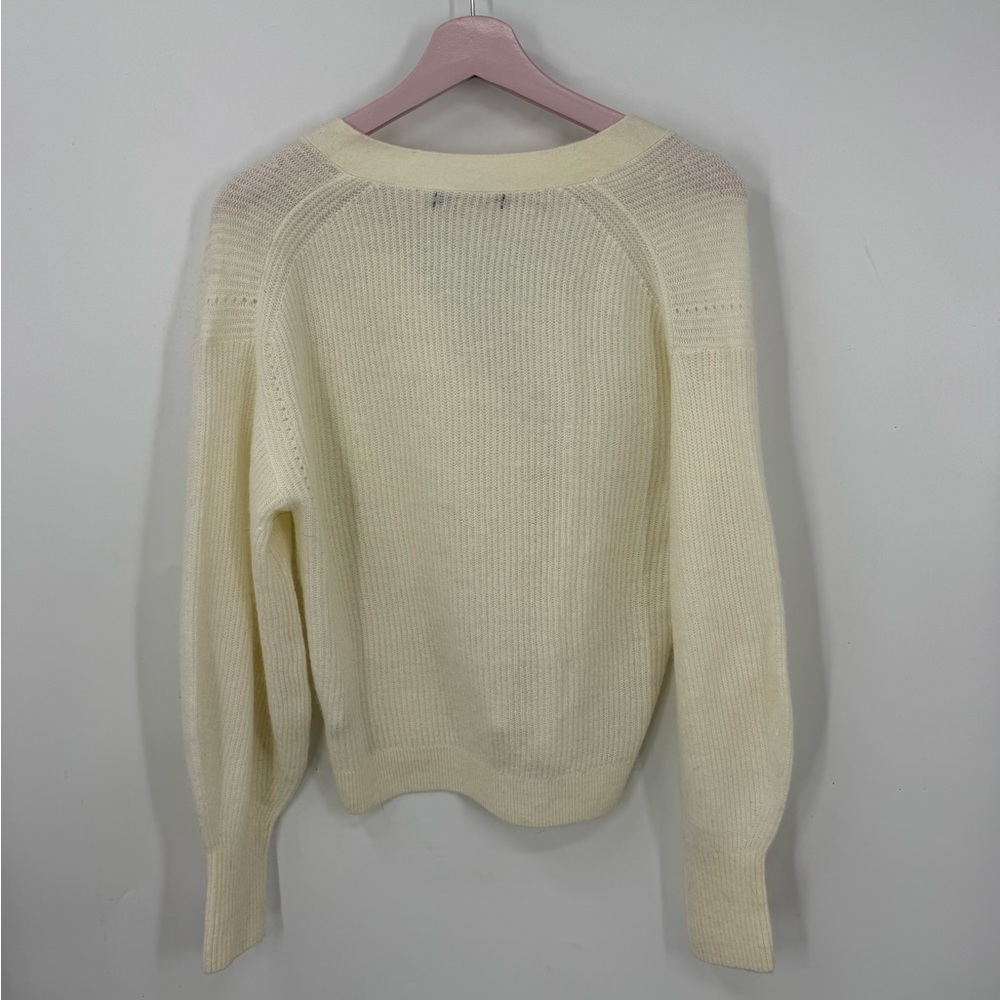 Quince Baby Alpaca-Wool Cropped Cardigan in the color ivory L - Picture 7 of 8